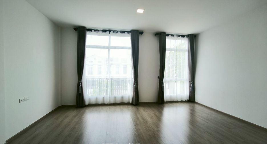 For sale 2 bedrooms townhouse in Prawet, Bangkok