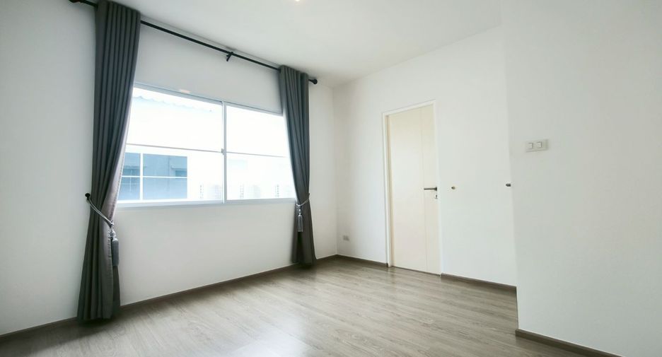 For sale 2 bedrooms townhouse in Prawet, Bangkok