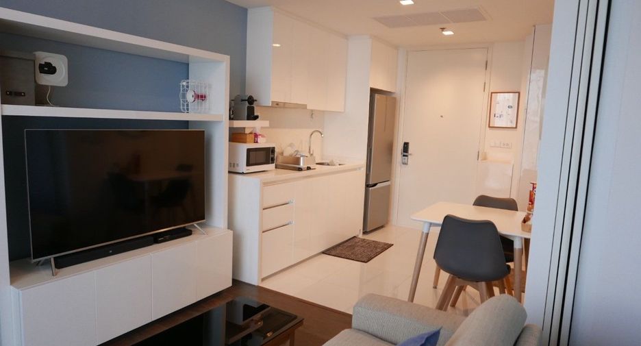 For rent 1 bed condo in Sathon, Bangkok