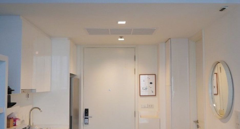 For rent 1 bed condo in Sathon, Bangkok