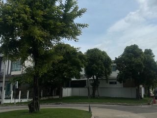 For sale 3 bedrooms townhouse in Sai Mai, Bangkok