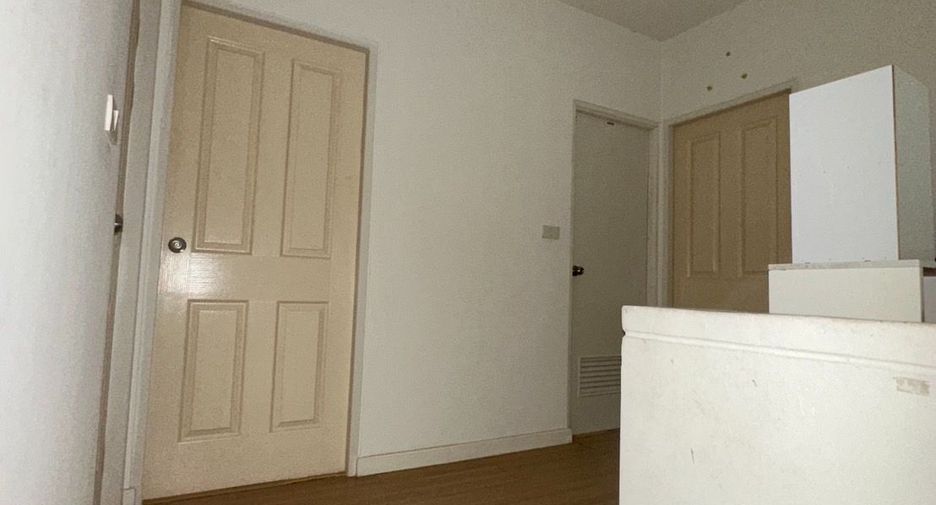 For sale 3 bedrooms townhouse in Sai Mai, Bangkok