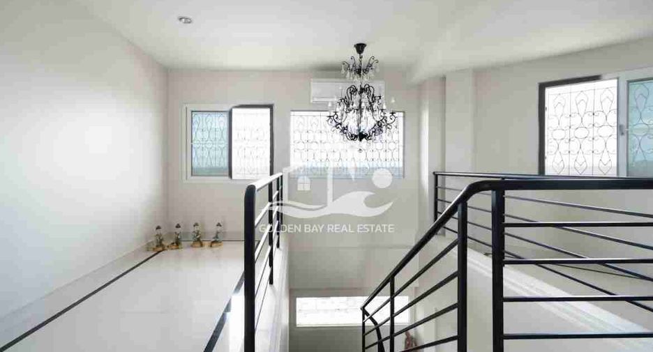À louer 5 chambres condo à Sattahip, Chonburi