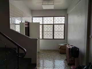 出售 4 卧室 商业空间 在 Khlong Toei, 曼谷
