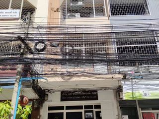 出售 4 卧室 商业空间 在 Khlong Toei, 曼谷