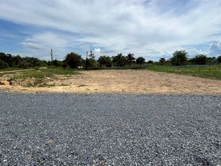 Terreno en venta en Mueang Nakhon Pathom, Nakhon Pathom