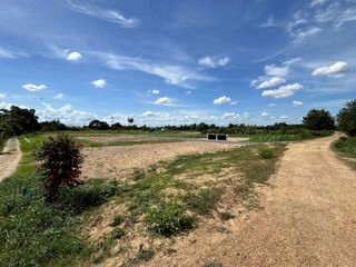 Terreno en venta en Mueang Nakhon Pathom, Nakhon Pathom