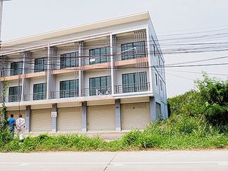 For sale 4 bed retail Space in Ban Bueng, Chonburi