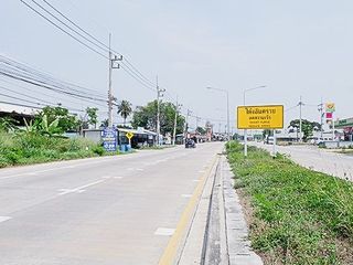 For sale 4 bed retail Space in Ban Bueng, Chonburi