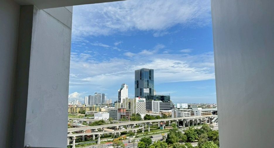 For sale 1 bed condo in Bang Na, Bangkok
