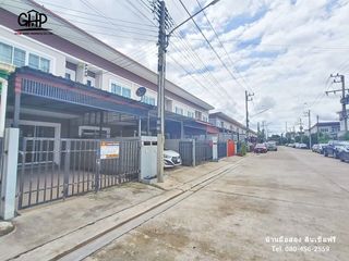 For sale 2 bed townhouse in Mueang Udon Thani, Udon Thani