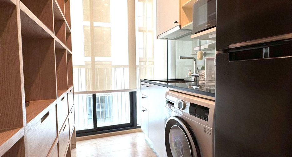For sale 2 bedrooms condo in Watthana, Bangkok