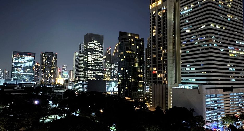 For sale 2 bedrooms condo in Watthana, Bangkok
