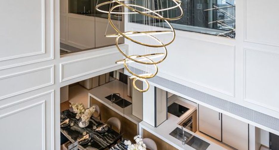 Condo en alquiler y en venta de 2 habitaciones en Khlong Toei, Bangkok