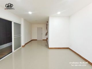 For sale 2 bed townhouse in Mueang Udon Thani, Udon Thani