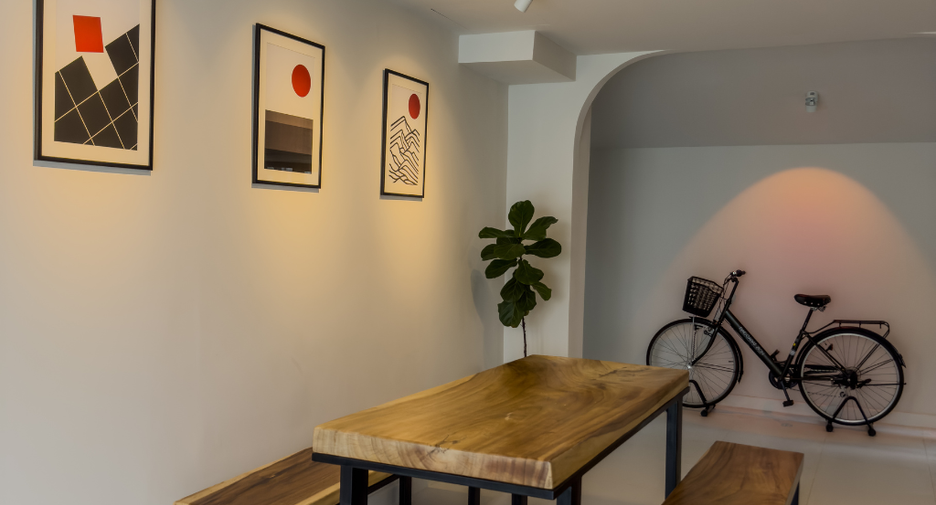 For rent 4 bedrooms villa in Mueang Chiang Mai, Chiang Mai