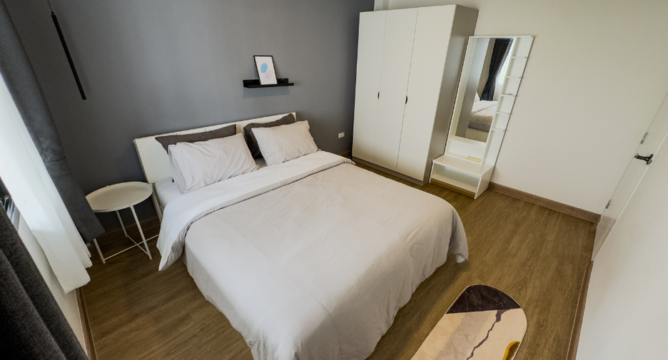 For rent 4 bedrooms villa in Mueang Chiang Mai, Chiang Mai