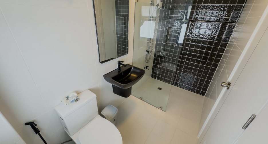 For rent 4 bedrooms villa in Mueang Chiang Mai, Chiang Mai