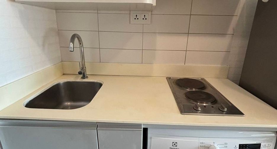 À vendre 1 chambre condo à Phra Khanong, Bangkok