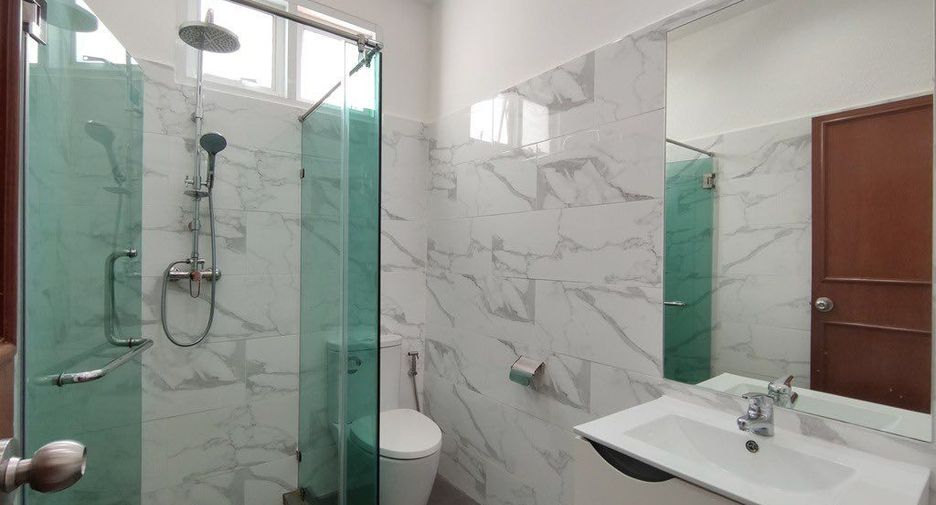 Apartment zur Miete mit 3 Zimmer in Watthana, Bangkok