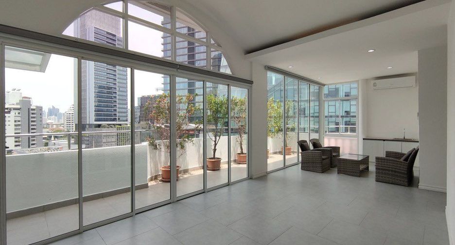 Apartment zur Miete mit 3 Zimmer in Watthana, Bangkok