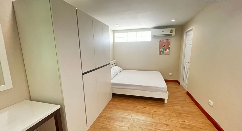 Apartment zur Miete mit 3 Zimmer in Watthana, Bangkok