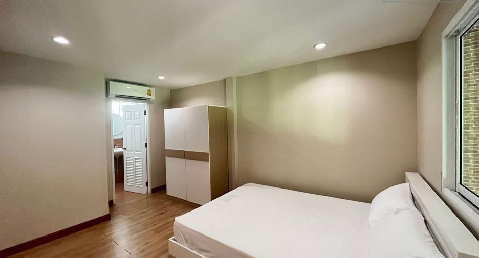 Apartment zur Miete mit 3 Zimmer in Watthana, Bangkok