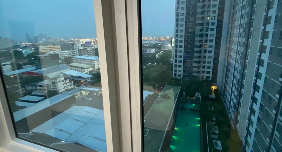 For sale 1 bed condo in Khlong Toei, Bangkok
