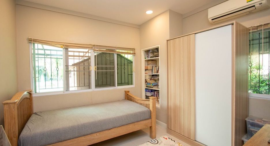 For sale 4 bedrooms house in Hang Dong, Chiang Mai
