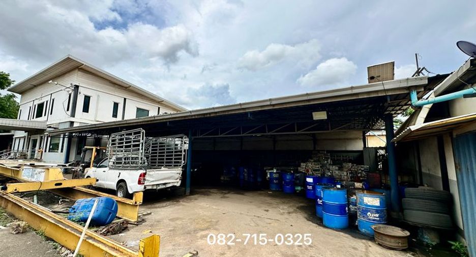 For sale warehouse in Si Racha, Chonburi