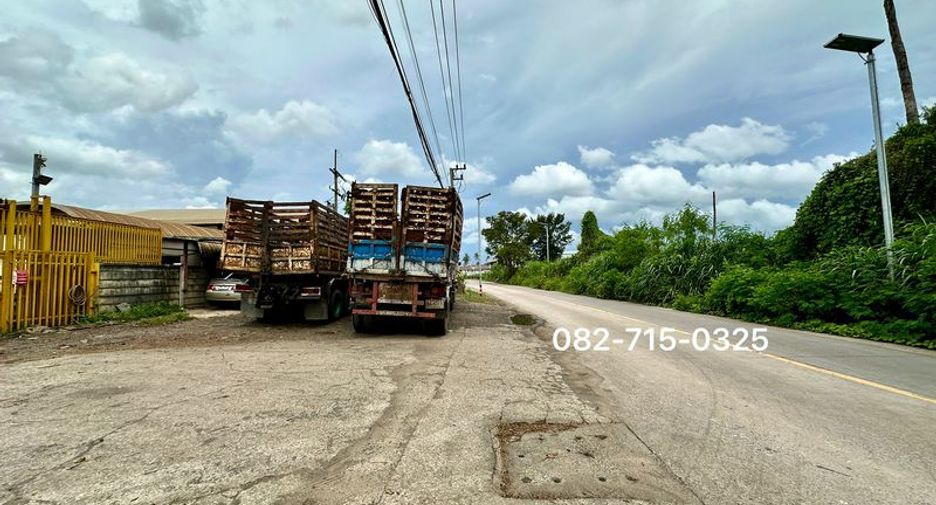 For sale warehouse in Si Racha, Chonburi