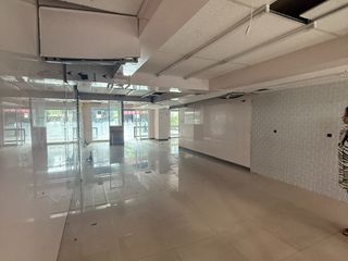 For rent retail Space in Khlong Toei, Bangkok