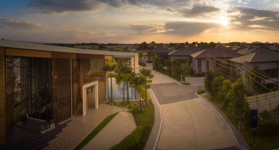 For rent 4 bedrooms house in Si Racha, Chonburi