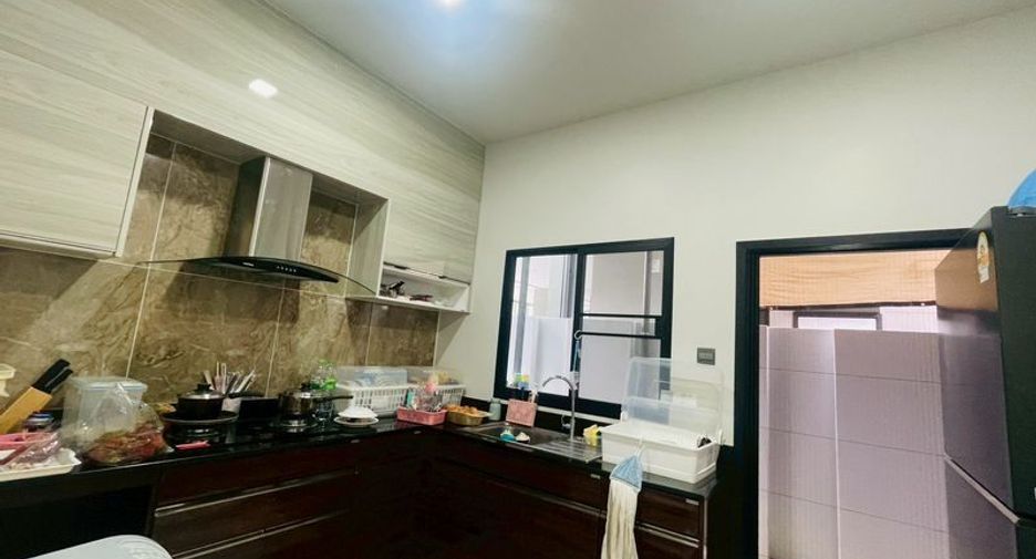 For rent 4 bedrooms house in Si Racha, Chonburi