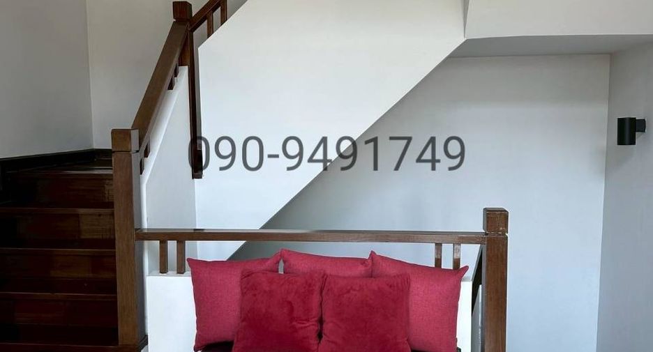 For rent 5 bedrooms house in Wang Thonglang, Bangkok
