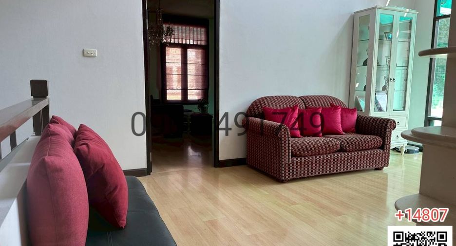 For rent 5 bedrooms house in Wang Thonglang, Bangkok