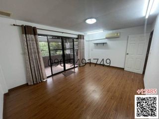 Casa adosada en alquiler de 2 habitaciones en Lat Krabang, Bangkok