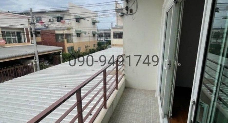 Casa adosada en alquiler de 2 habitaciones en Lat Krabang, Bangkok