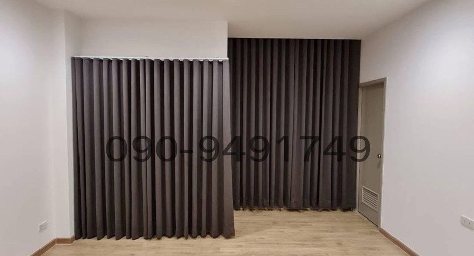 For rent 4 bedrooms townhouse in Bang Khen, Bangkok
