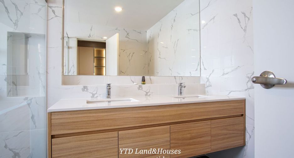 For rent 4 bedrooms house in Bang Phli, Samut Prakan
