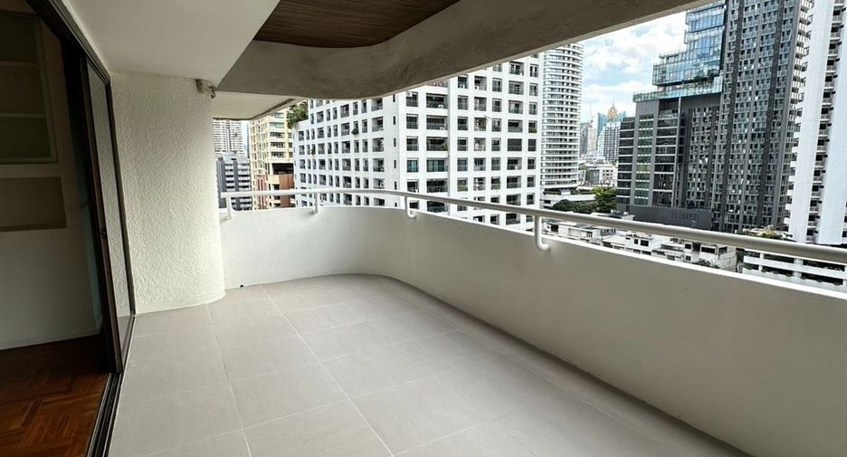 ให้เช่า 3 ห้องนอน คอนโด ใน วัฒนา, กรุงเทพฯ