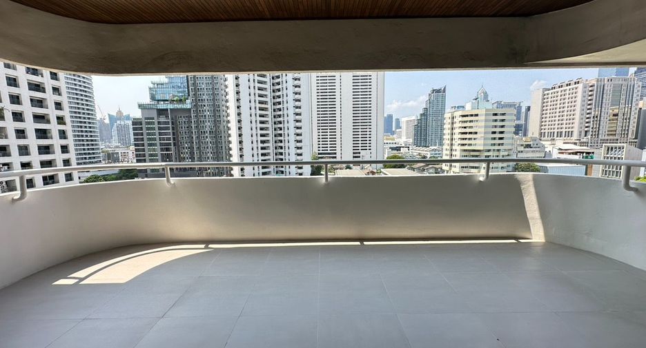 ให้เช่า 3 ห้องนอน คอนโด ใน วัฒนา, กรุงเทพฯ