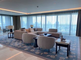 For rent 3 Beds condo in Pathum Wan, Bangkok