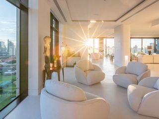 For rent 3 Beds condo in Pathum Wan, Bangkok