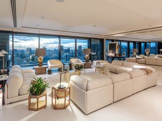 For rent 3 Beds condo in Pathum Wan, Bangkok