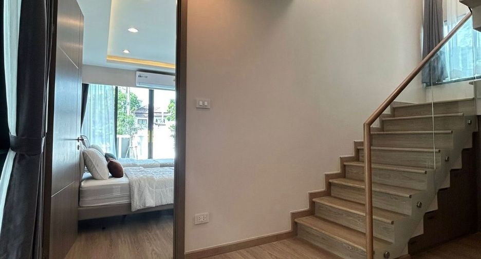 Villa zum Kauf mit 4 Zimmer in Bang Lamung, Chonburi