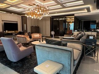 For rent 3 Beds condo in Pathum Wan, Bangkok