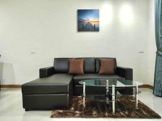 Reihenhaus zur Miete mit 4 Zimmer in Si Racha, Chonburi