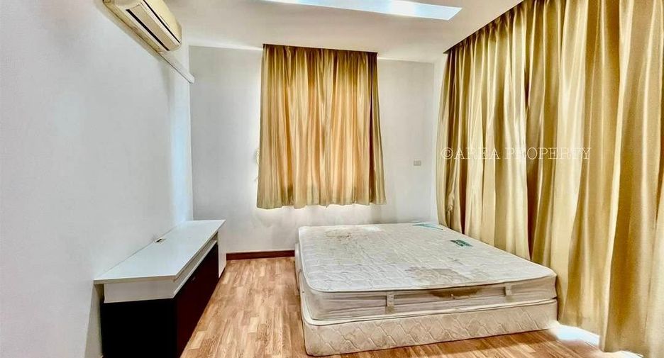 For rent 3 bedrooms house in Bang Lamung, Chonburi