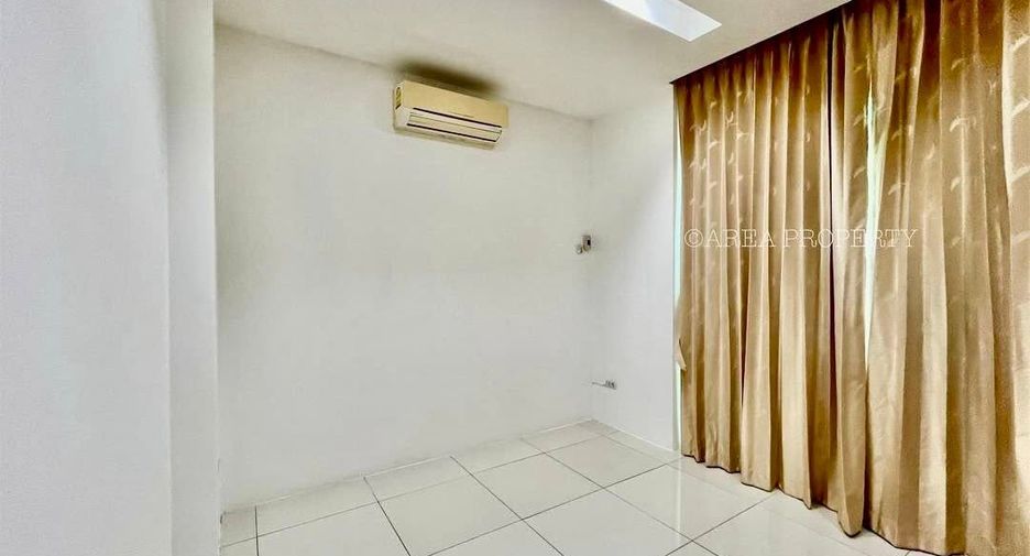 For rent 3 bedrooms house in Bang Lamung, Chonburi